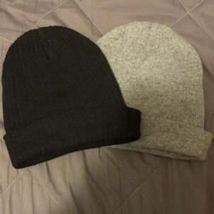 Classic Knit Beanie Hat - Black and Gray